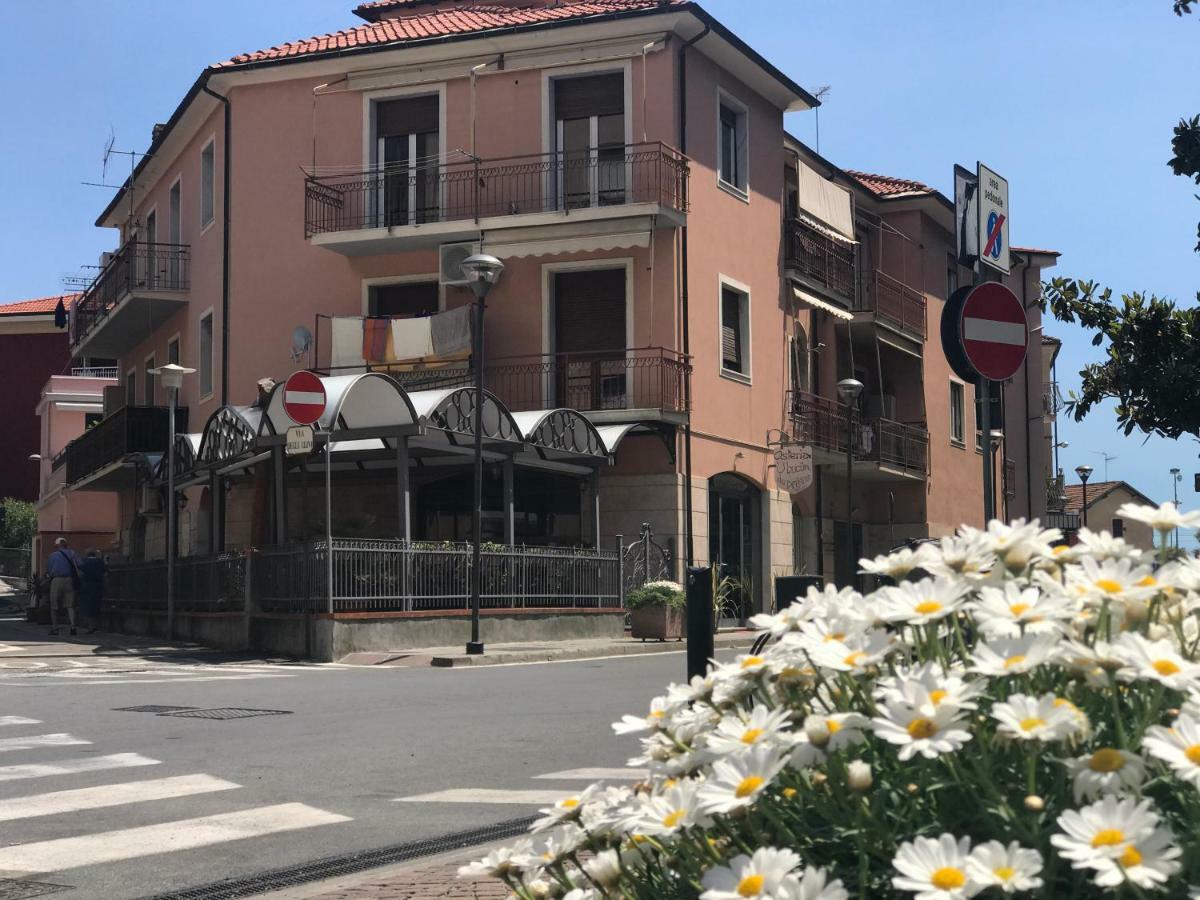 Apartamento Civico 171 Borgio Verezzi Exterior foto
